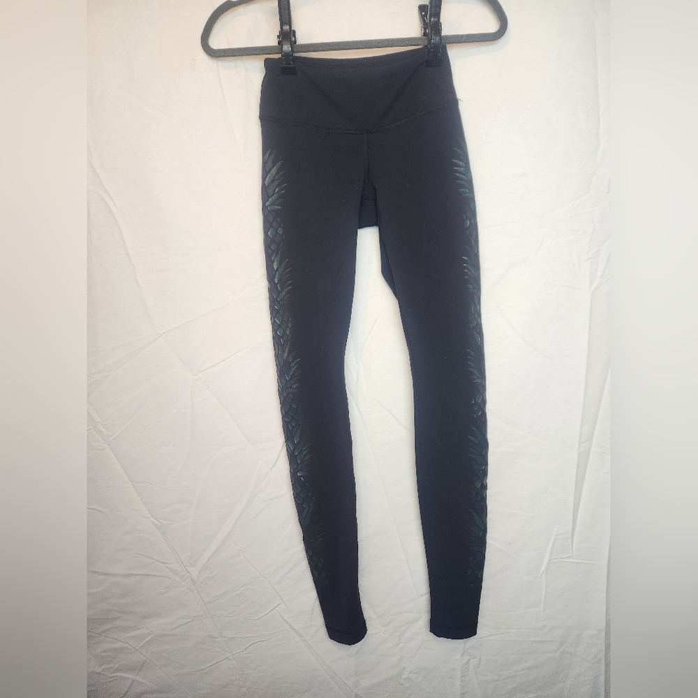 Lululemon Leggings Limited edition Pineapple Print Size 2 - Picture 3 of 9
